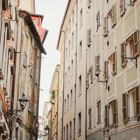 Monolocale Marina In Centro Storico ترييستي